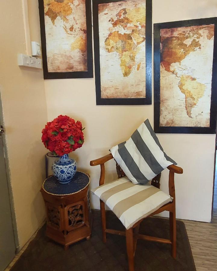 Escape Backpackers Kk Hostel โกตาคินาบาลู ภายนอก รูปภาพ