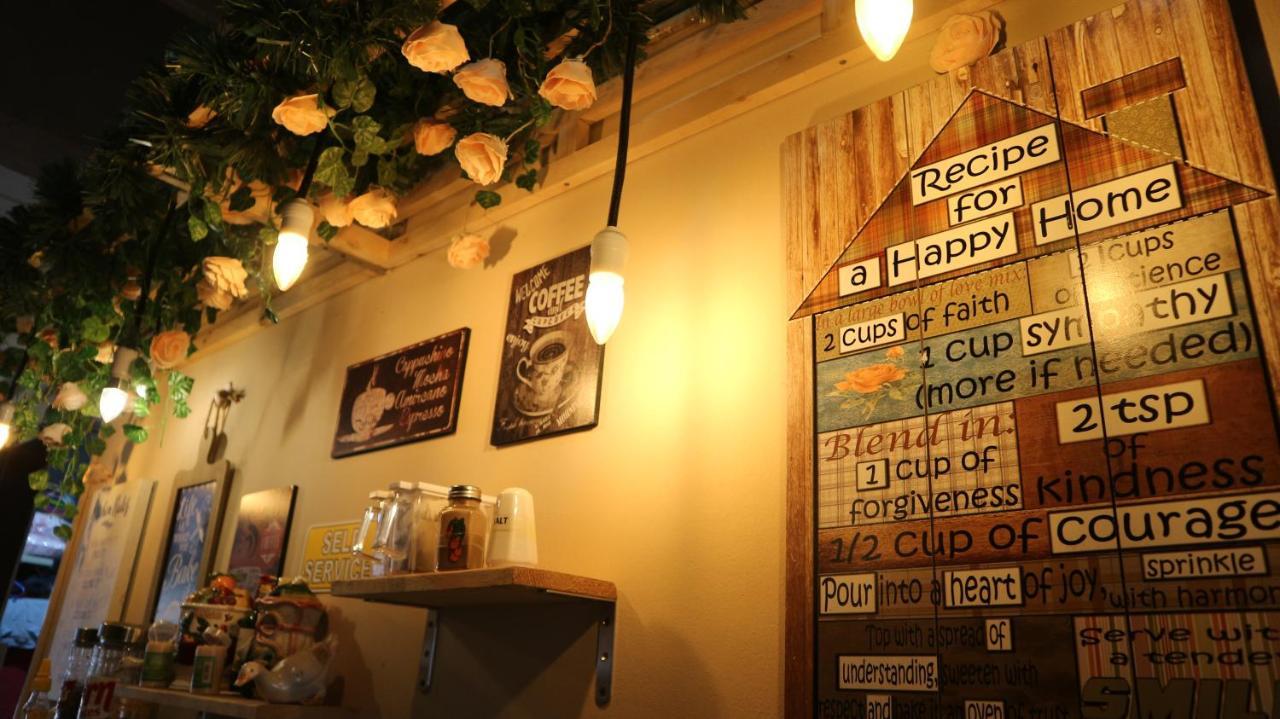 Escape Backpackers Kk Hostel โกตาคินาบาลู ภายนอก รูปภาพ