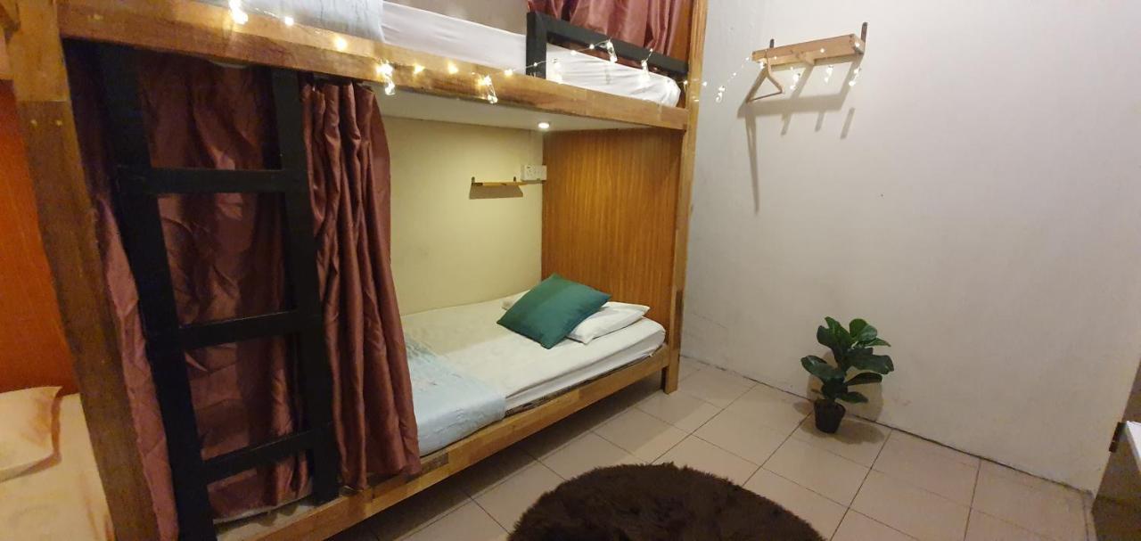 Escape Backpackers Kk Hostel โกตาคินาบาลู ภายนอก รูปภาพ