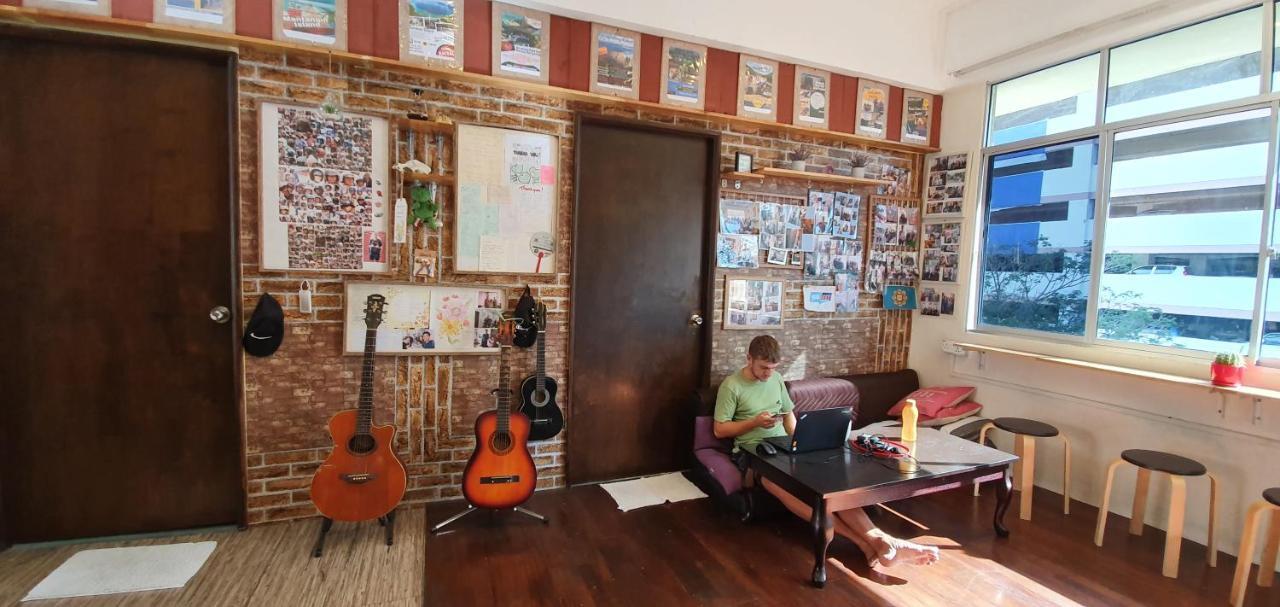 Escape Backpackers Kk Hostel โกตาคินาบาลู ภายนอก รูปภาพ